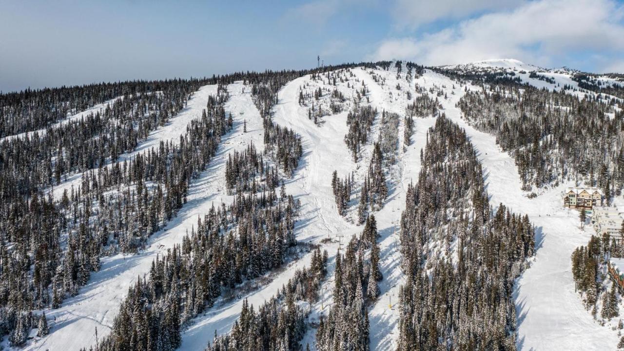 Nest On Perfection - Newly Renovated Ski In Ski Out Mountain View Condo Big White Exterior foto